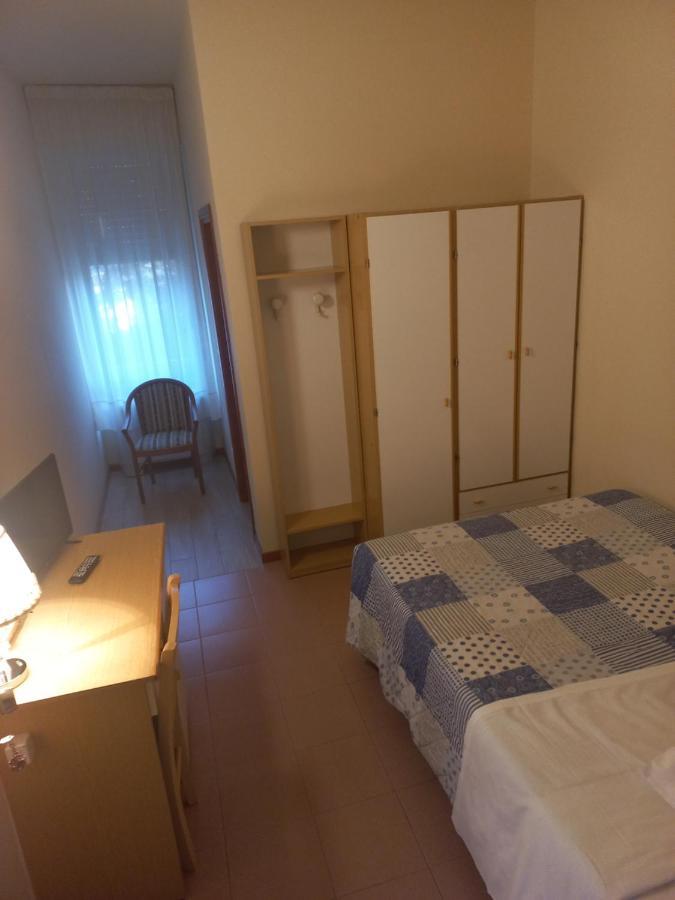 Park Hotel Кастел Сан Пиетро Терме Екстериор снимка